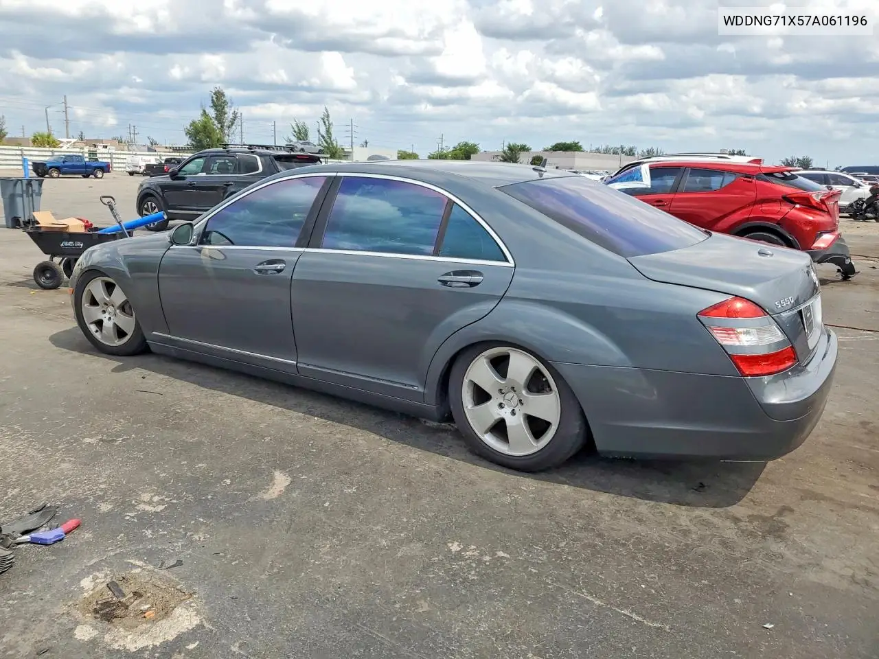 V (W221)