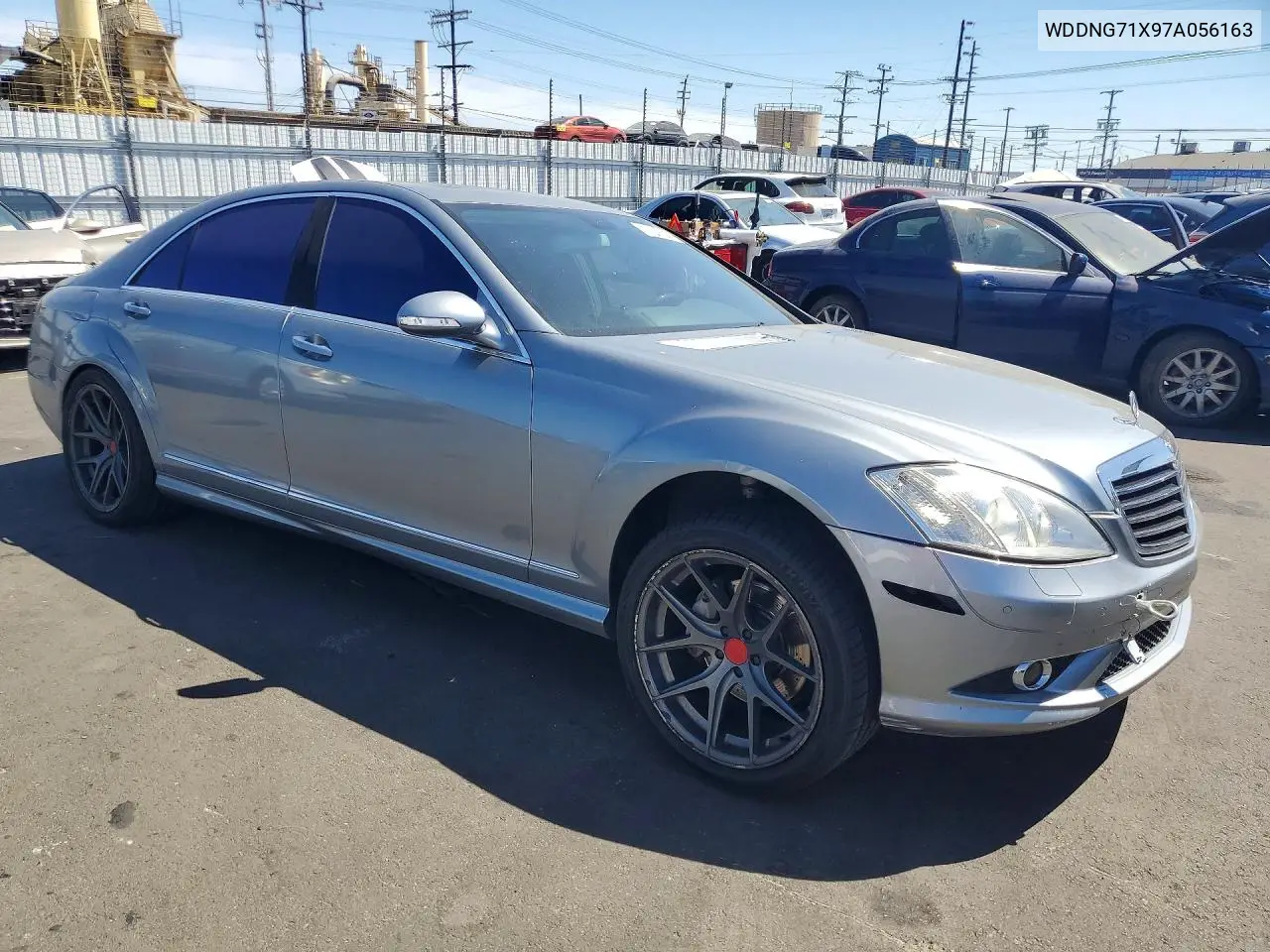 V (W221)