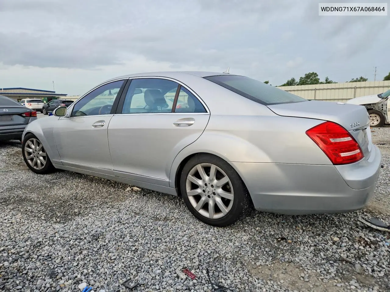V (W221)