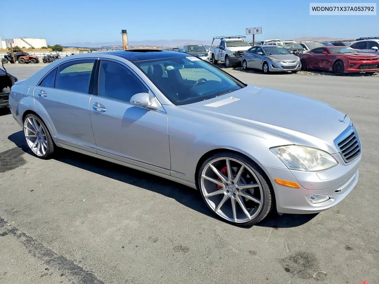 2007 Mercedes-Benz S 550 VIN: WDDNG71X37A053792 Lot: 60613056