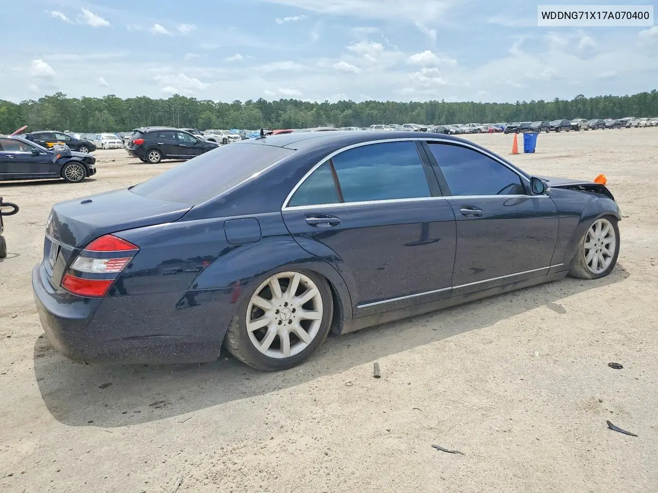 2007 Mercedes-Benz S 550 VIN: WDDNG71X17A070400 Lot: 60643066