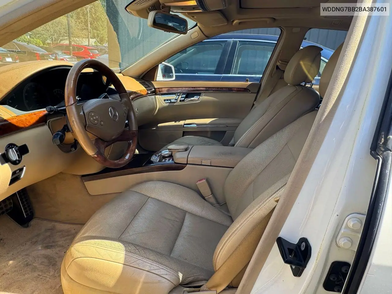 2011 Mercedes-Benz S 550 VIN: WDDNG7BB2BA387601 Lot: 54930856