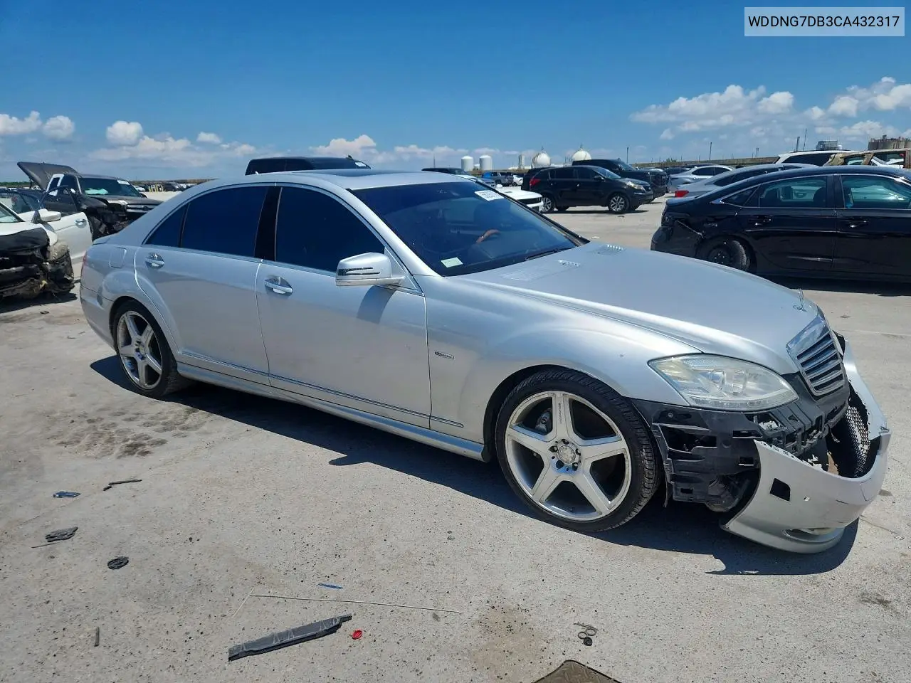 V (W221)