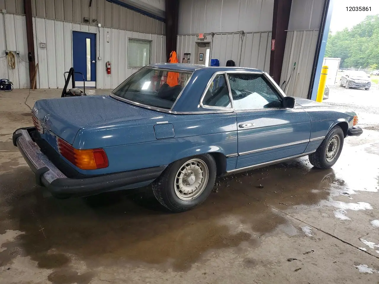 1977 Mercedes-Benz 450 Sl VIN: 10704412035861 Lot: 56639236