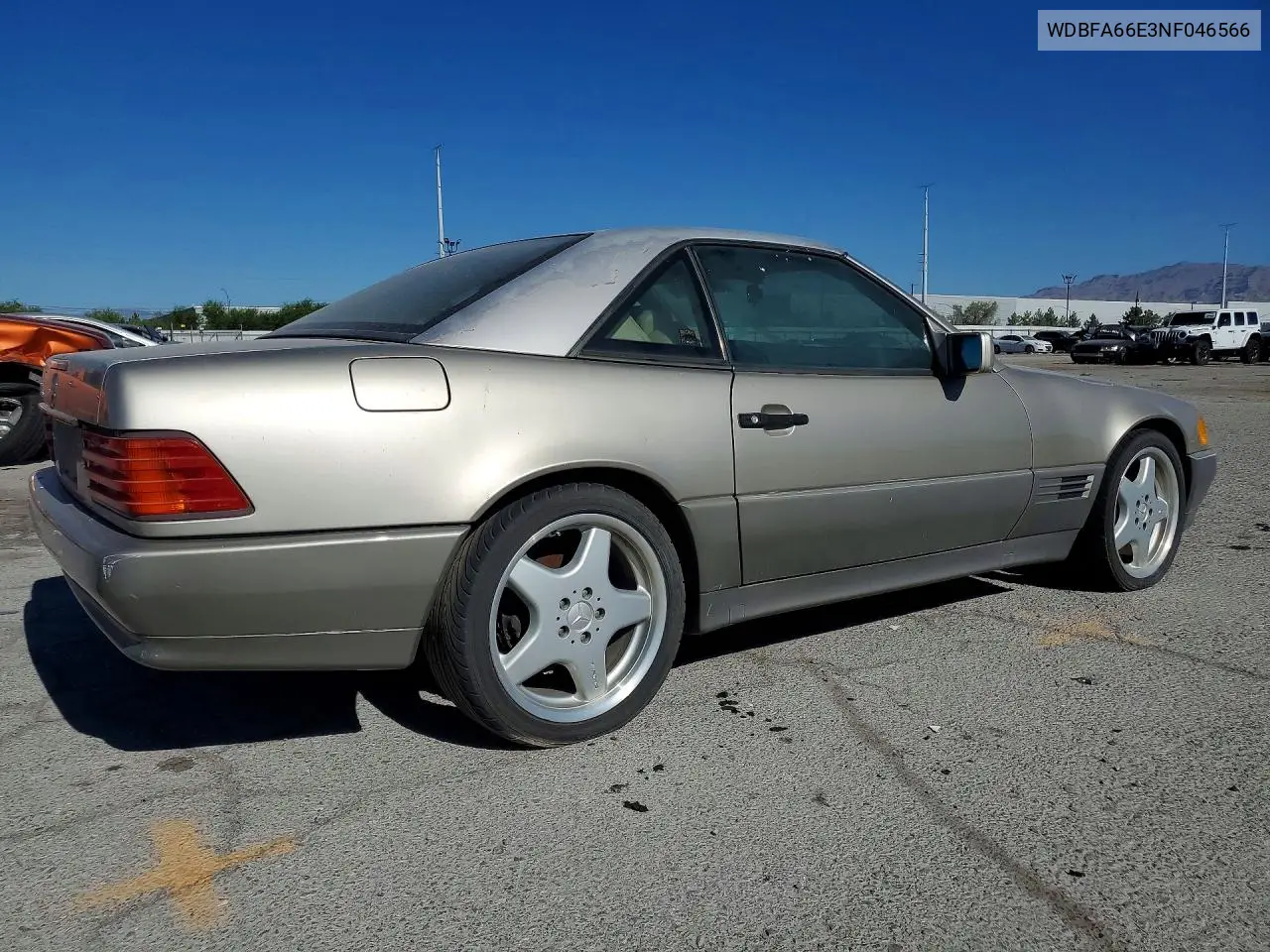 1992 Mercedes-Benz 500 Sl VIN: WDBFA66E3NF046566 Lot: 60025116