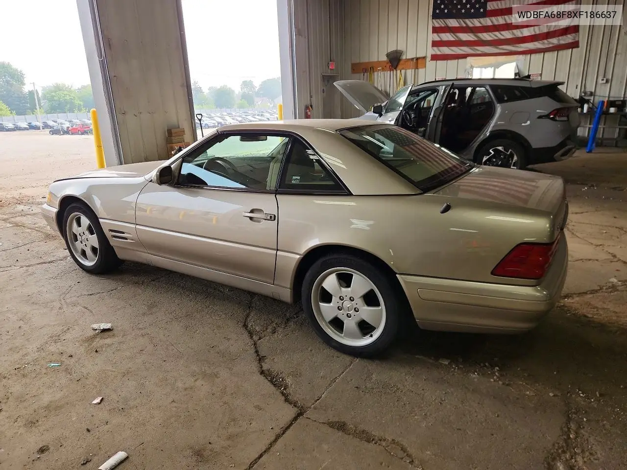 1999 Mercedes-Benz Sl 500 VIN: WDBFA68F8XF186637 Lot: 60720286