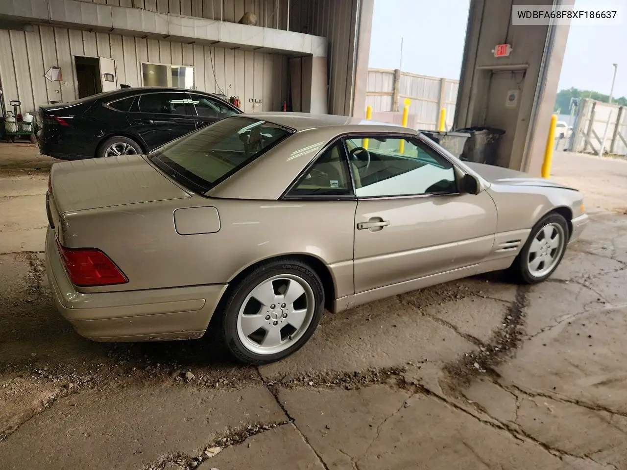 1999 Mercedes-Benz Sl 500 VIN: WDBFA68F8XF186637 Lot: 60720286
