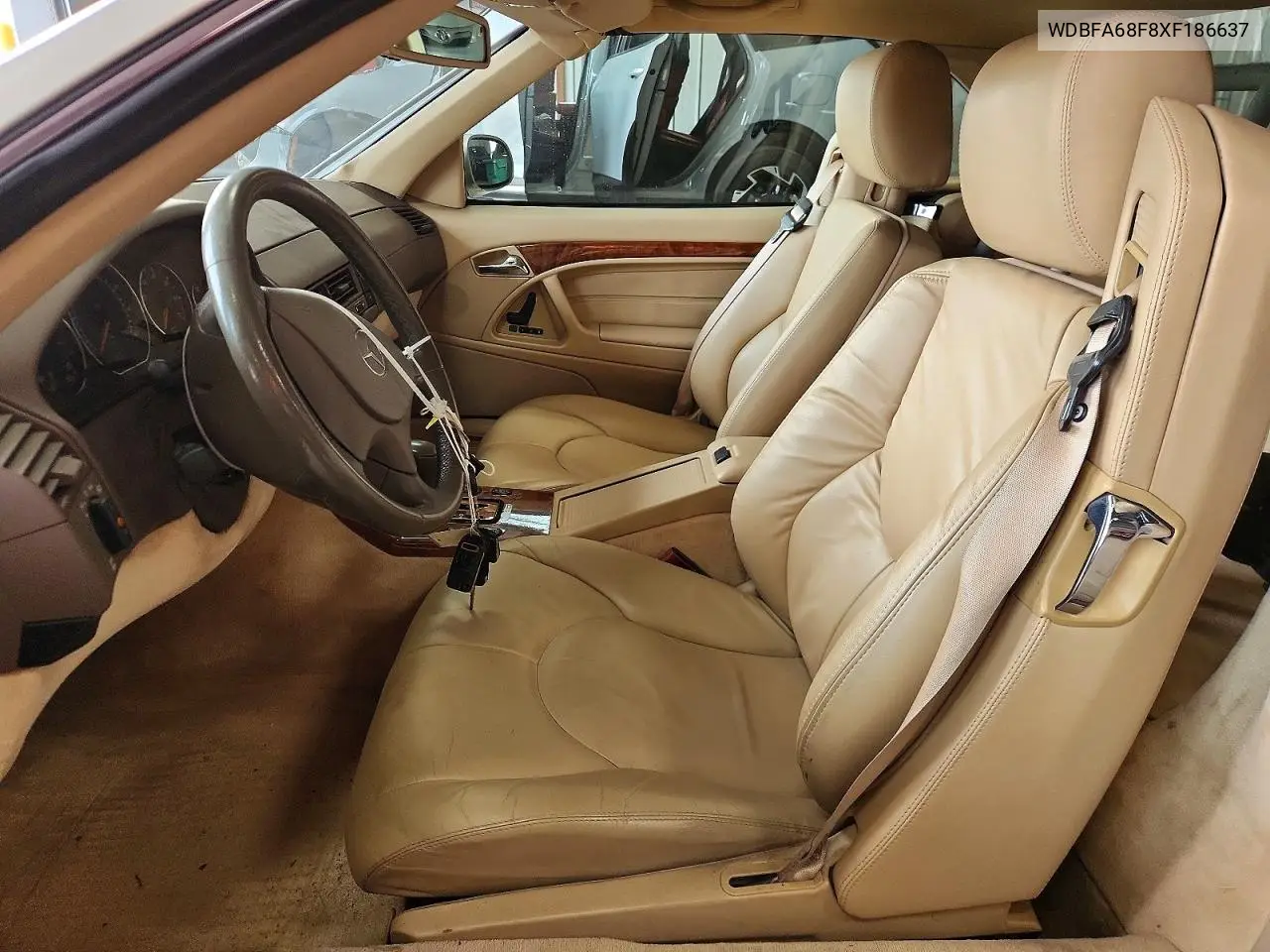 1999 Mercedes-Benz Sl 500 VIN: WDBFA68F8XF186637 Lot: 60720286