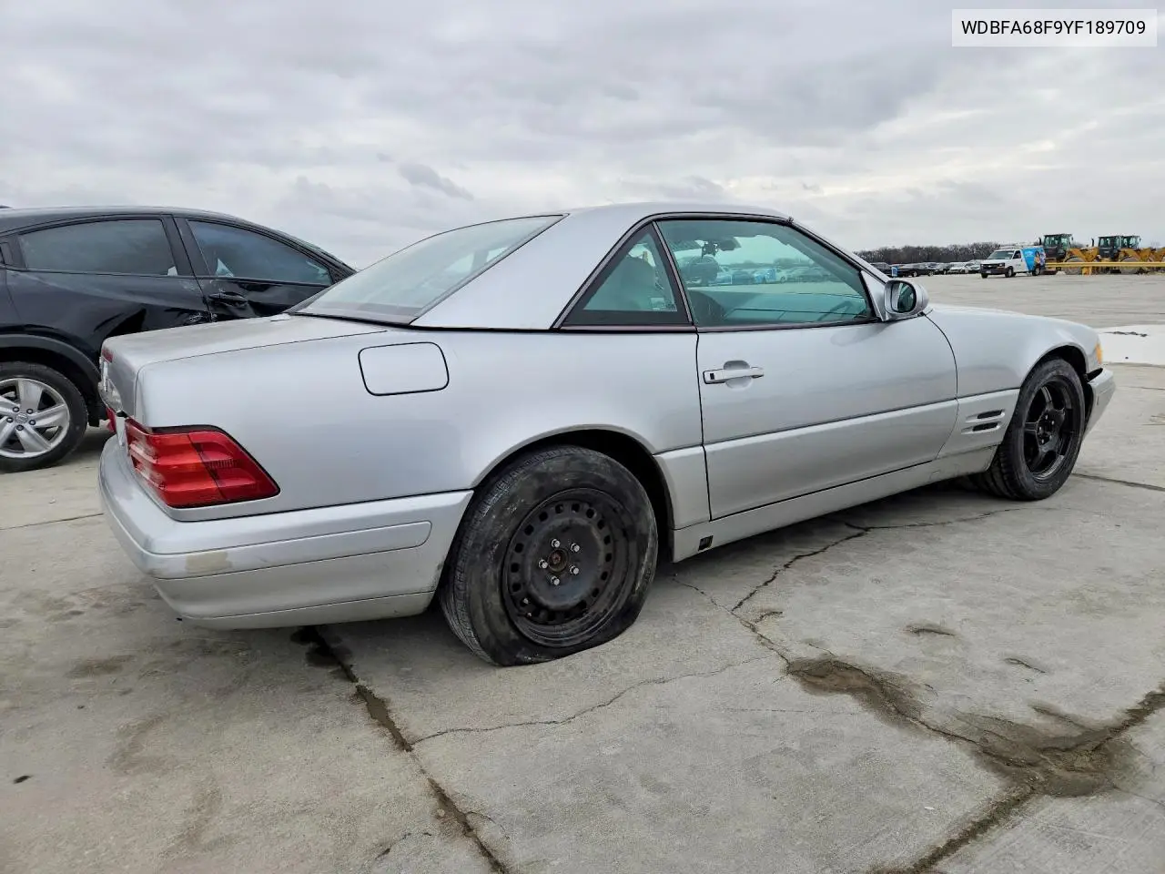 2000 Mercedes-Benz Sl 500 VIN: WDBFA68F9YF189709 Lot: 79318025