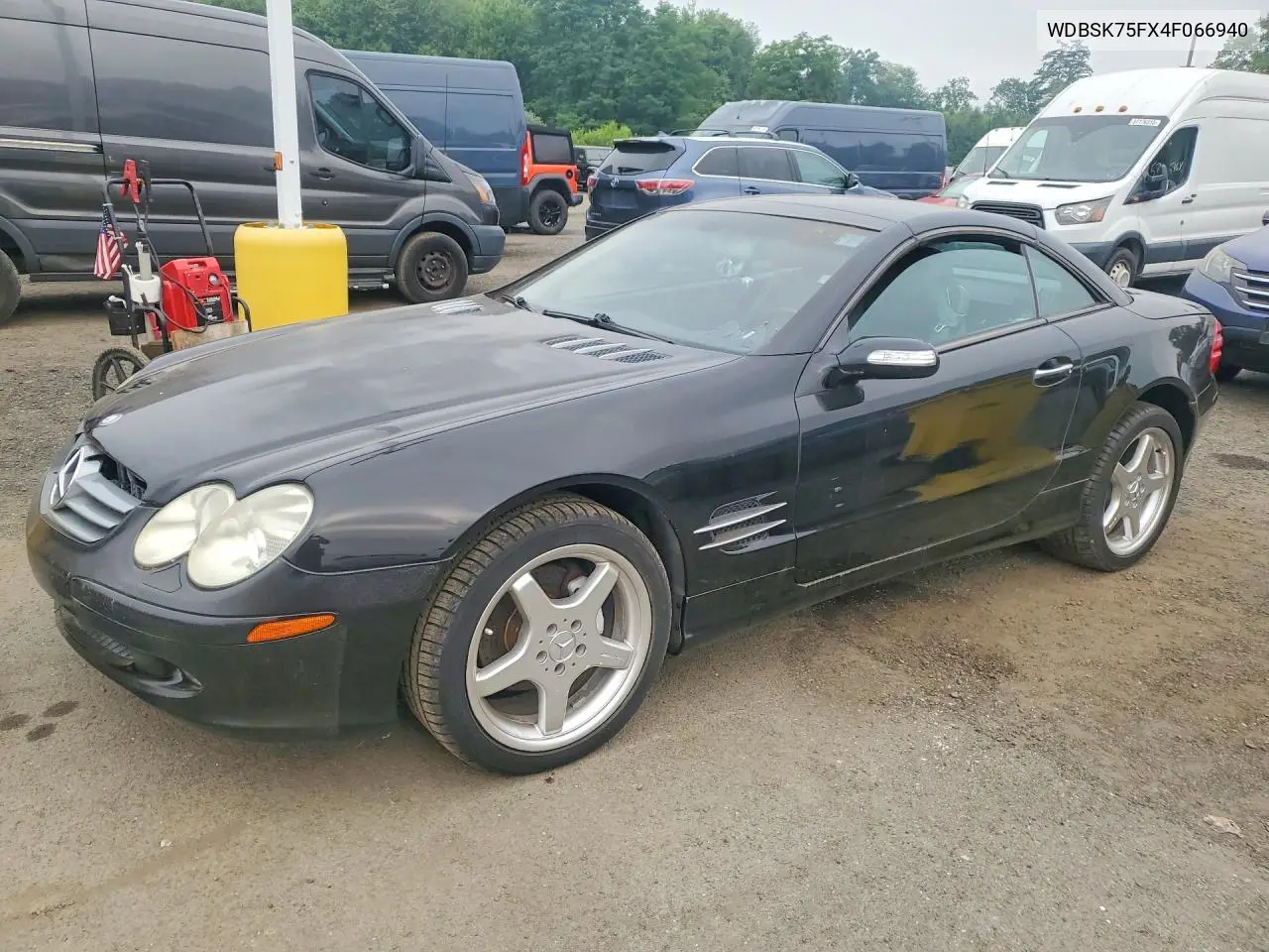 2004 Mercedes-Benz Sl 500 VIN: WDBSK75FX4F066940 Lot: 61550826