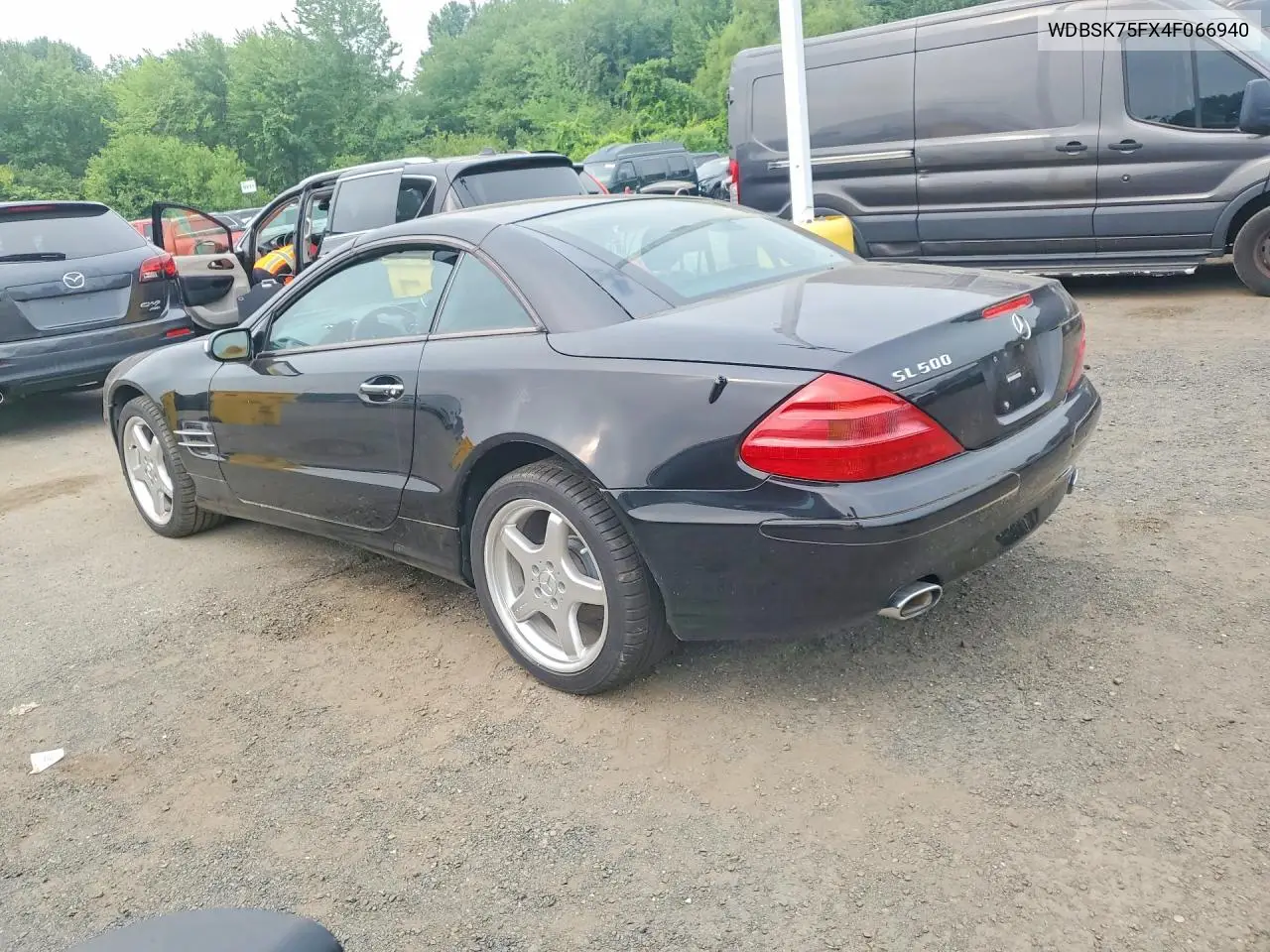 2004 Mercedes-Benz Sl 500 VIN: WDBSK75FX4F066940 Lot: 61550826
