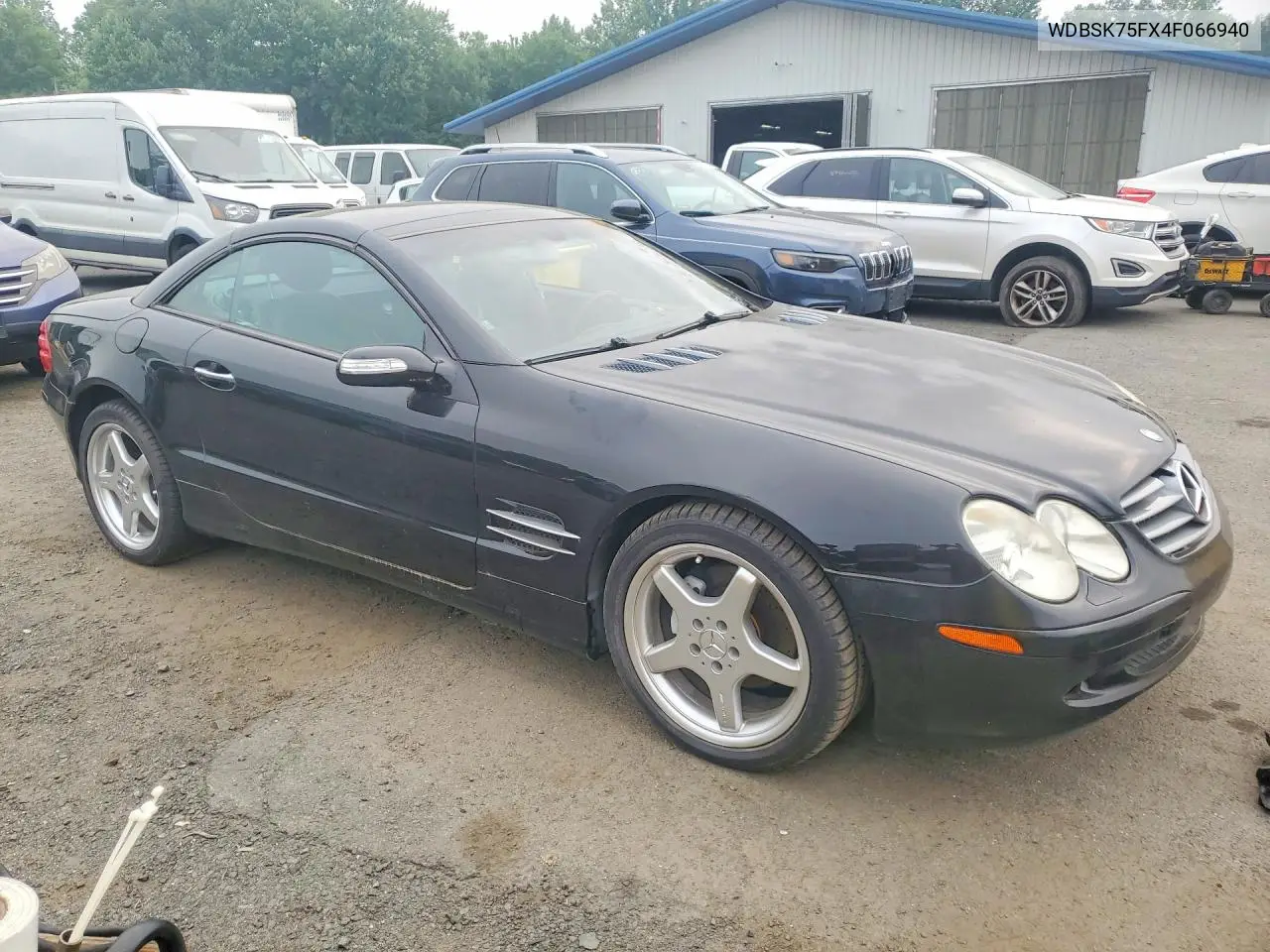 2004 Mercedes-Benz Sl 500 VIN: WDBSK75FX4F066940 Lot: 61550826