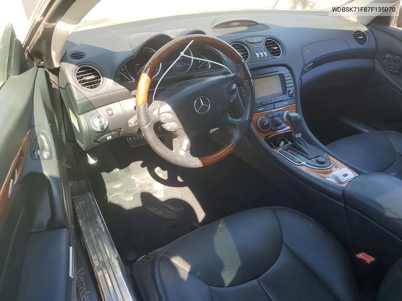 2007 Mercedes-Benz Sl 550 VIN: WDBSK71F87F135070 Lot: 60030536