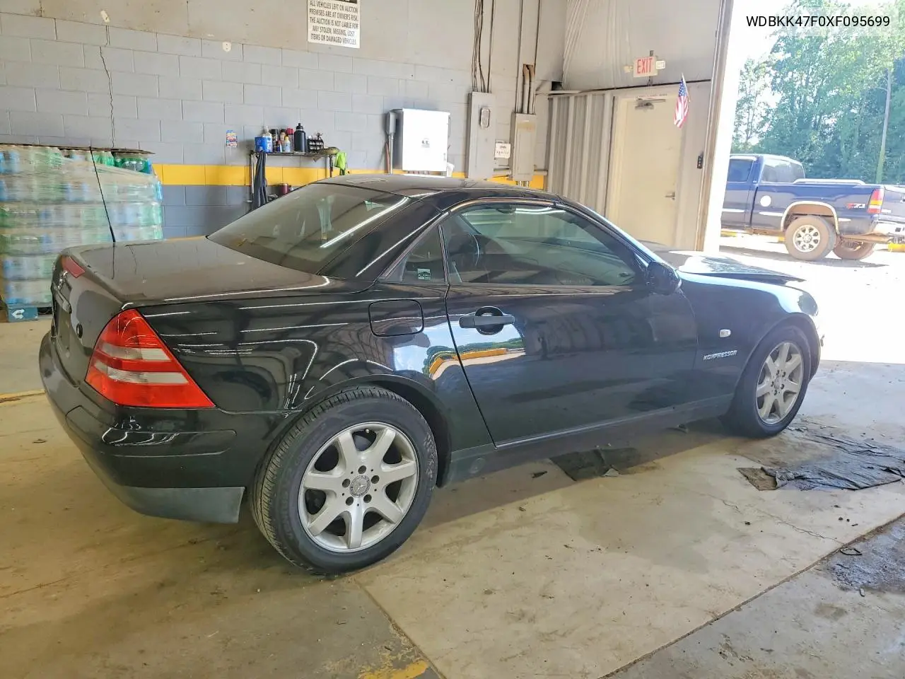1999 Mercedes-Benz Slk 230 Kompressor VIN: WDBKK47F0XF095699 Lot: 52239596