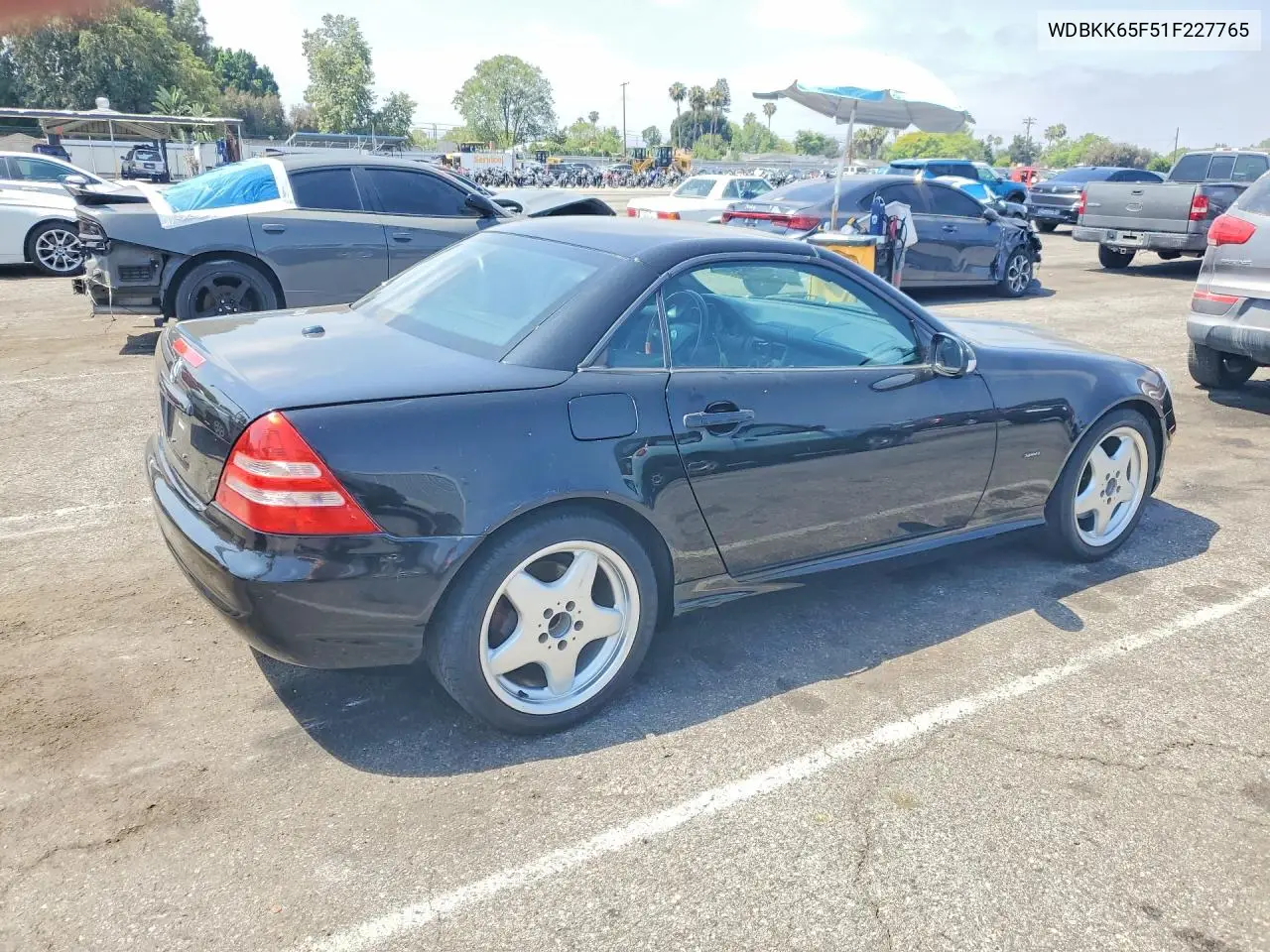 2001 Mercedes-Benz Slk 320 VIN: WDBKK65F51F227765 Lot: 54619866