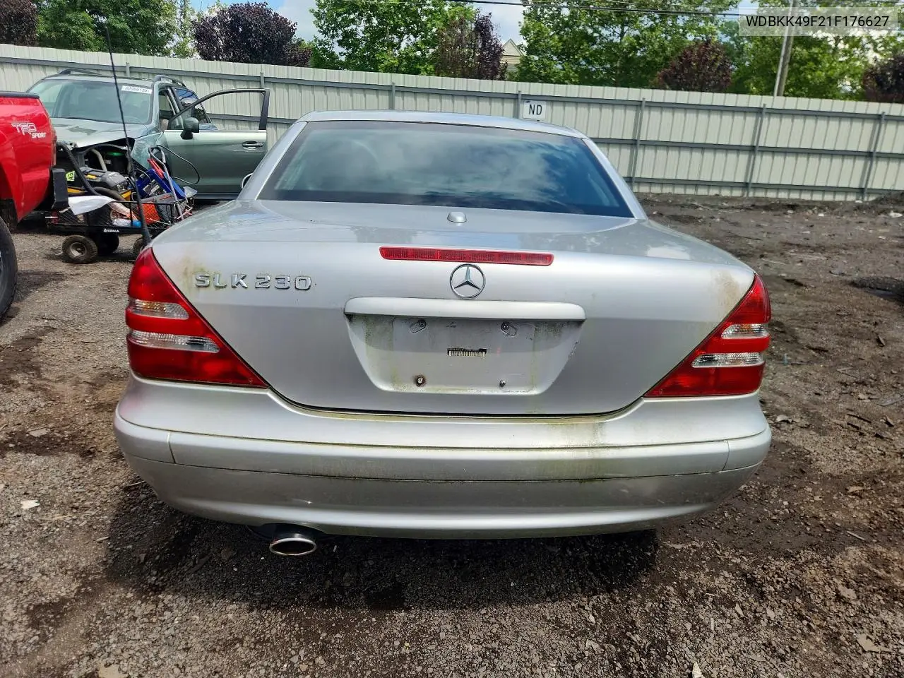 WDBKK49F21F176627 2001 Mercedes-Benz Slk 230 Kompressor