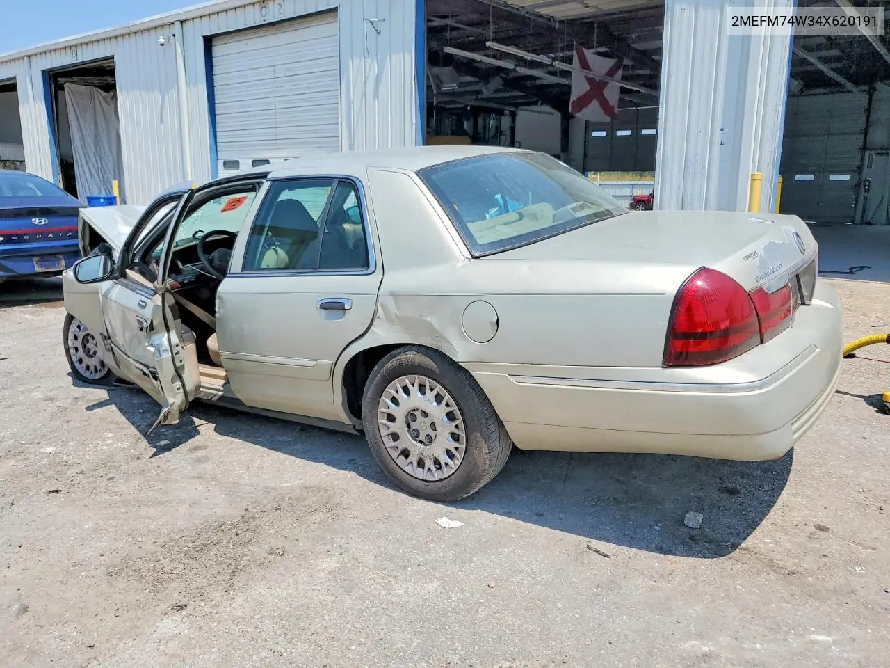 2004 Mercury Grand Marquis Gs VIN: 2MEFM74W34X620191 Lot: 85772135