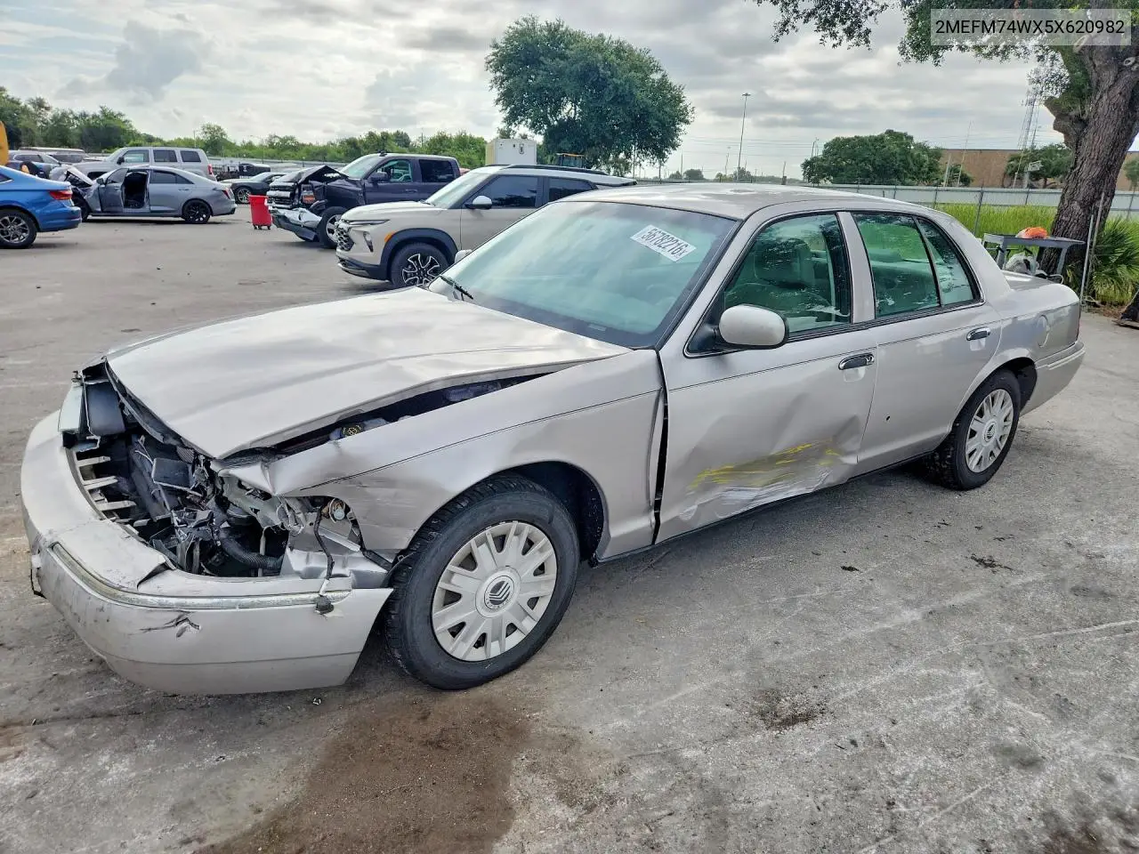 2005 Mercury Grand Marquis Gs VIN: 2MEFM74WX5X620982 Lot: 56782216
