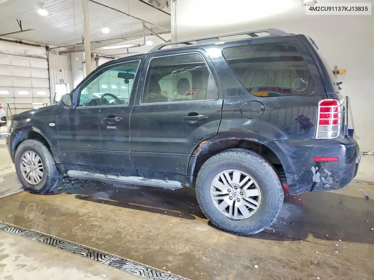 2007 Mercury Mariner Luxury VIN: 4M2CU91137KJ13835 Lot: 55529126