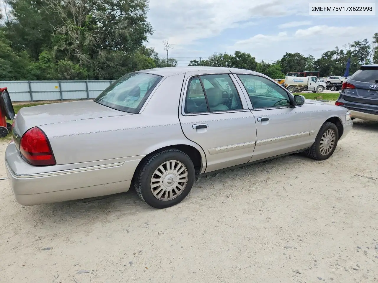 2007 Mercury Grand Marquis Ls VIN: 2MEFM75V17X622998 Lot: 55802066