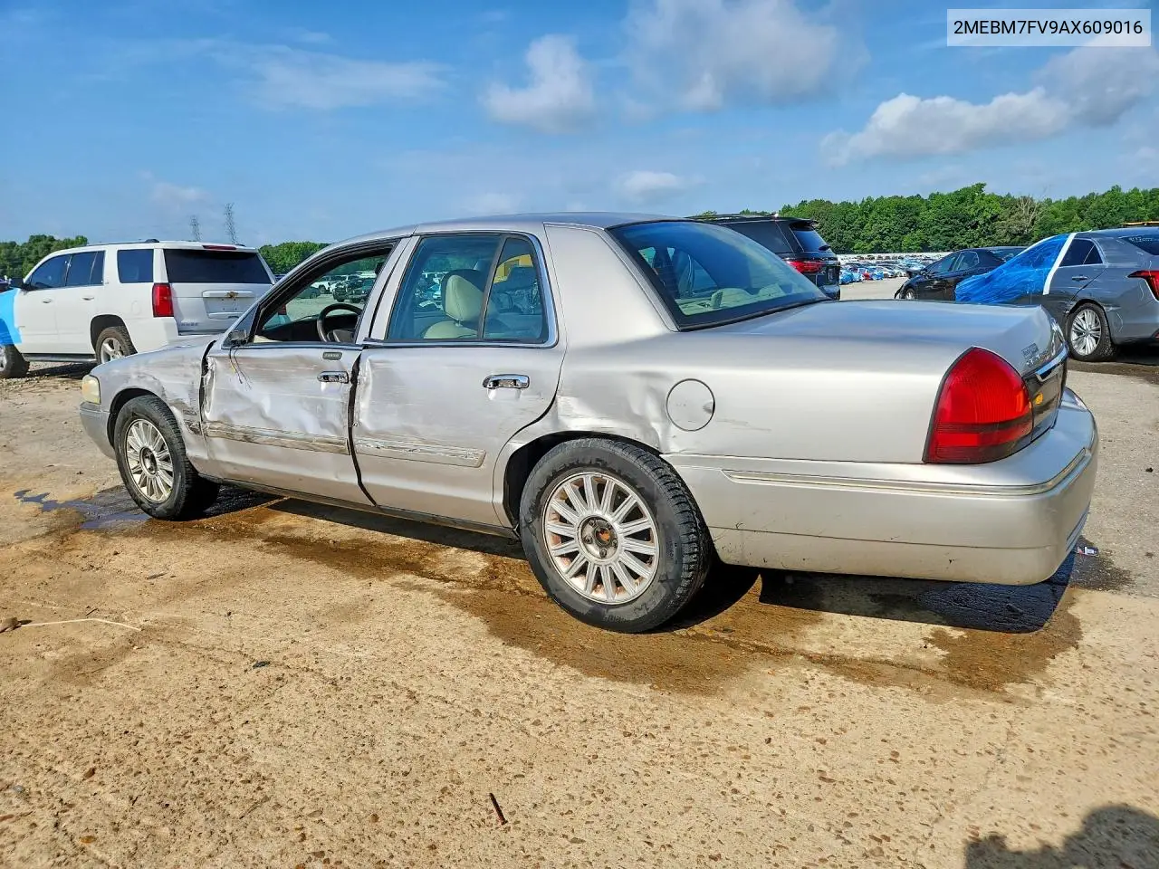 2010 Mercury Grand Marquis Ls VIN: 2MEBM7FV9AX609016 Lot: 56811726