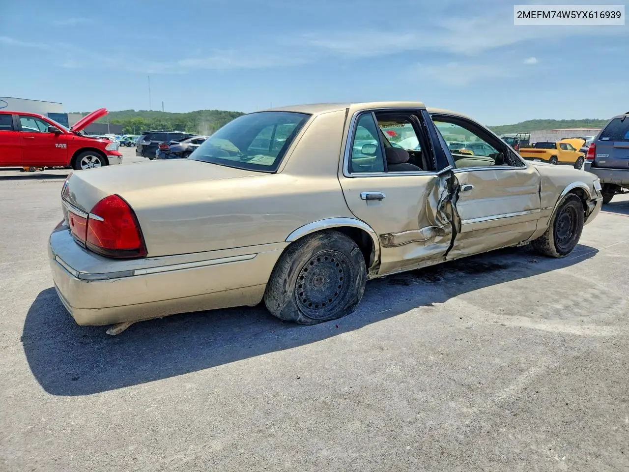 2000 Mercury Grand Marquis Gs VIN: 2MEFM74W5YX616939 Lot: 59196656