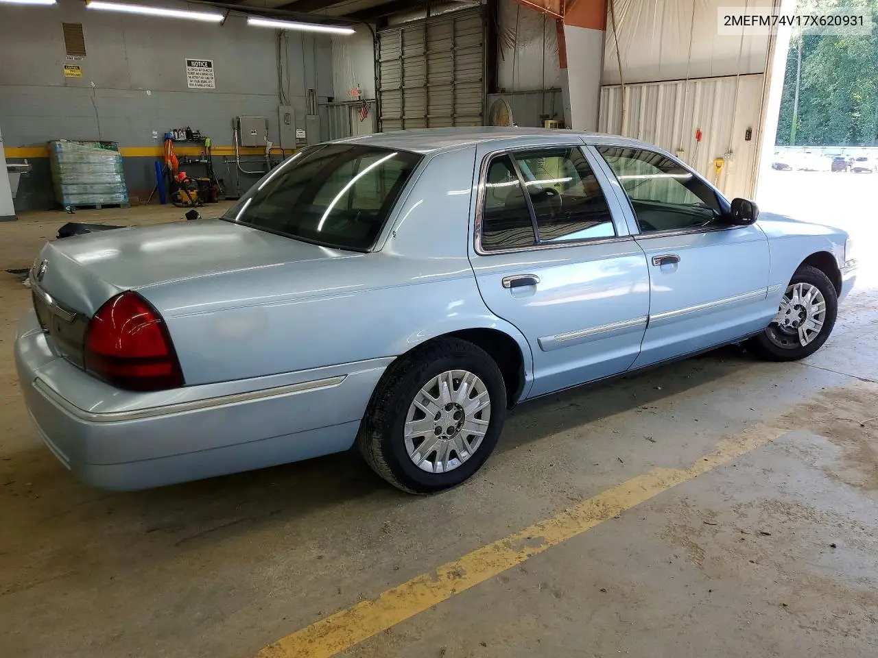 2007 Mercury Grand Marquis Gs VIN: 2MEFM74V17X620931 Lot: 57844886