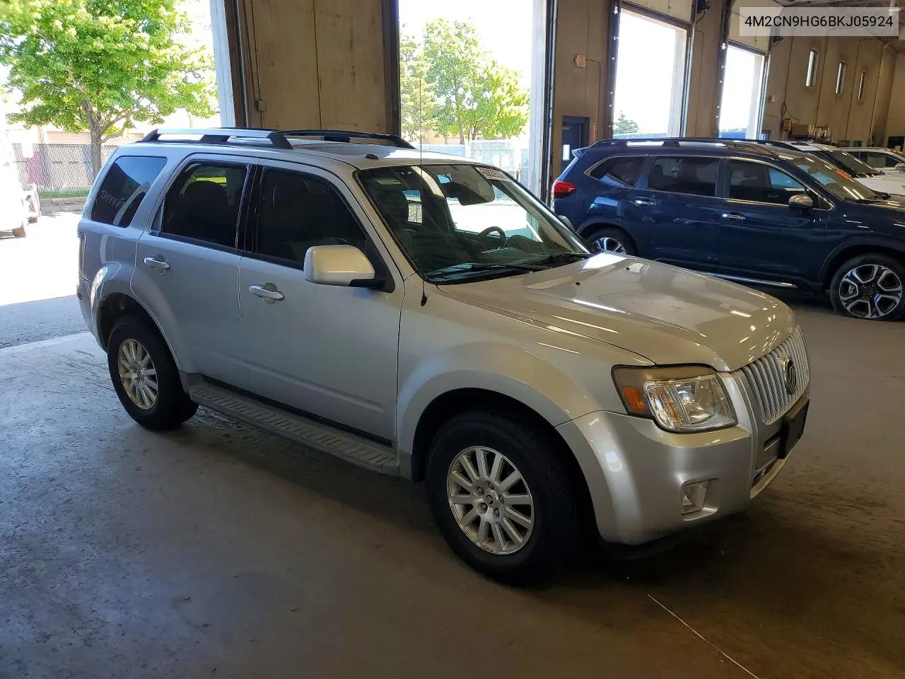 2011 Mercury Mariner Premier VIN: 4M2CN9HG6BKJ05924 Lot: 60839556