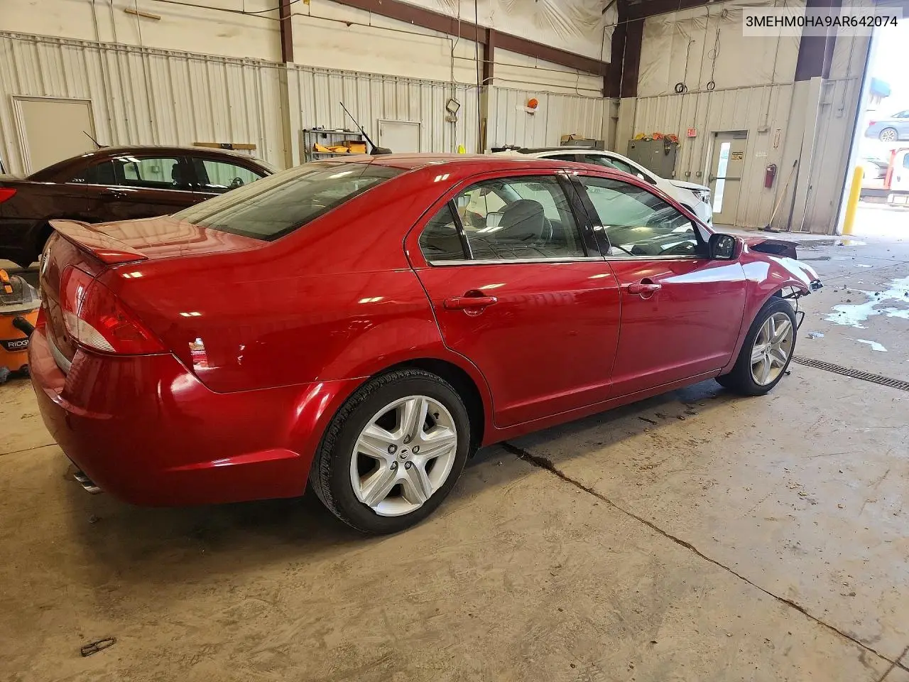 2010 Mercury Milan VIN: 3MEHM0HA9AR642074 Lot: 59021186