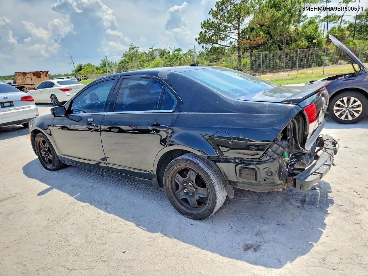 2011 Mercury Milan VIN: 3MEHM0HA9BR600571 Lot: 59552886