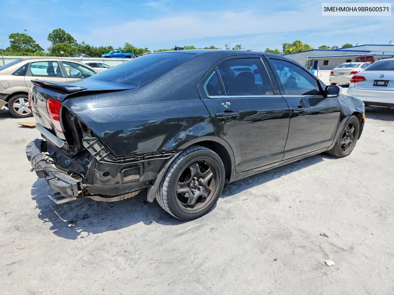2011 Mercury Milan VIN: 3MEHM0HA9BR600571 Lot: 59552886