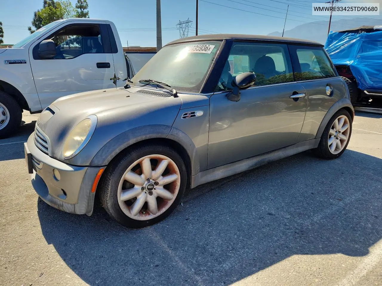 2005 Mini Cooper S VIN: WMWRE33425TD90680 Lot: 60495936