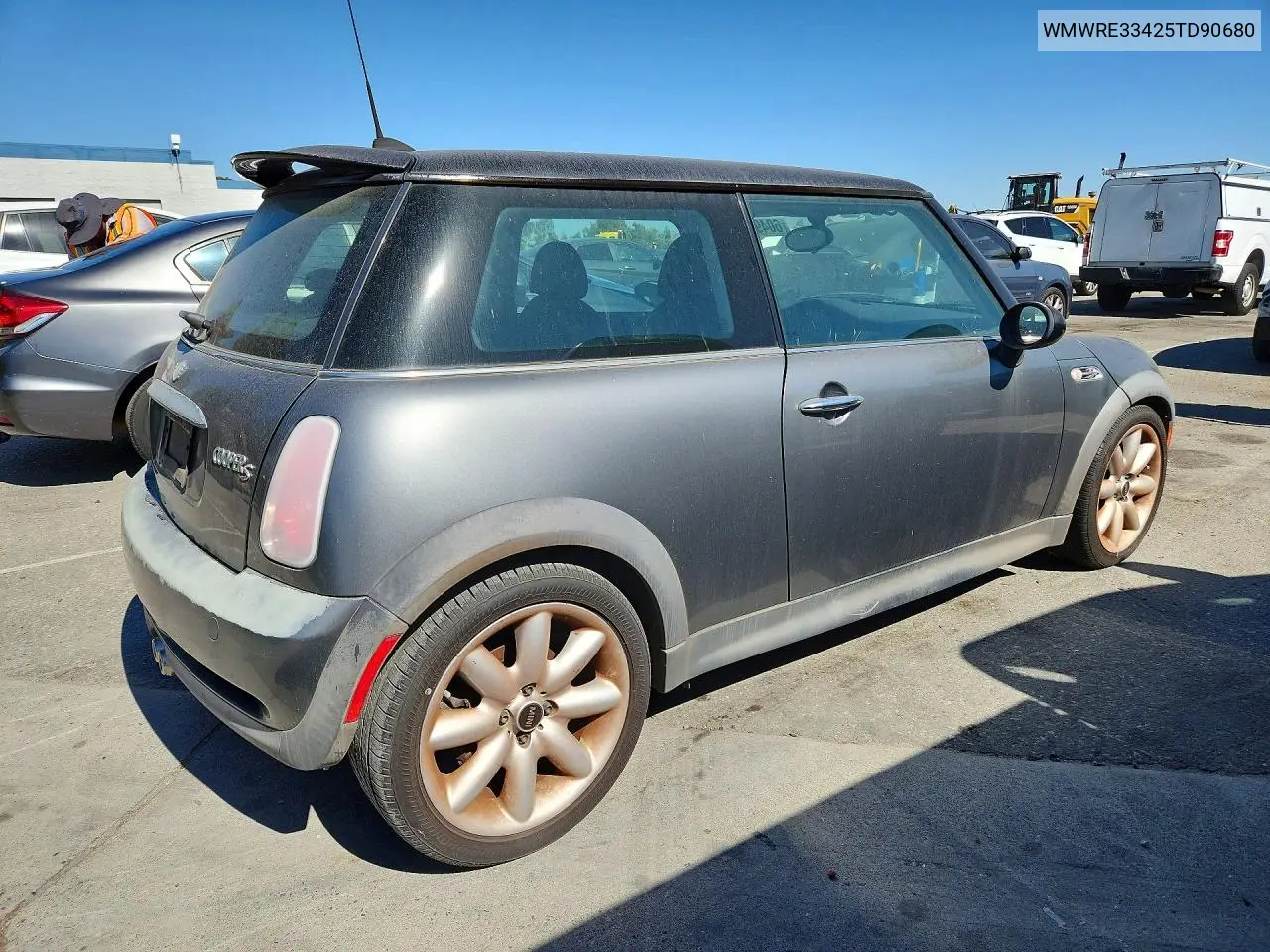 2005 Mini Cooper S VIN: WMWRE33425TD90680 Lot: 60495936