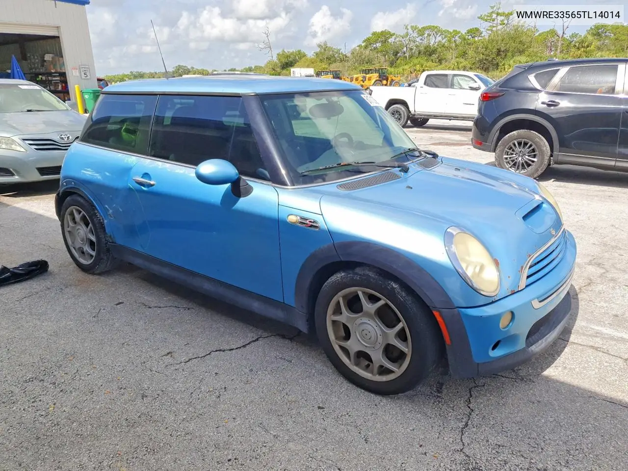 2005 Mini Cooper S VIN: WMWRE33565TL14014 Lot: 61712766