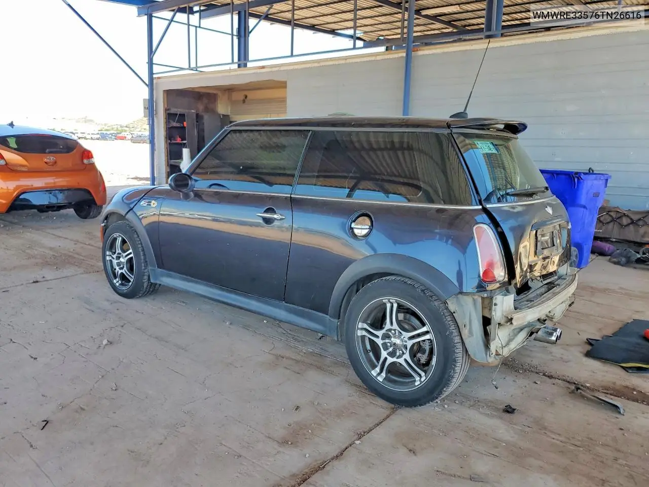 2006 Mini Cooper S VIN: WMWRE33576TN26616 Lot: 61010296