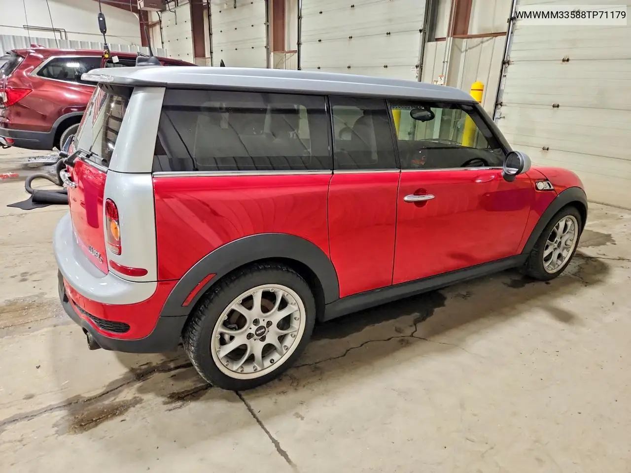 2008 Mini Cooper S Clubman VIN: WMWMM33588TP71179 Lot: 60869086