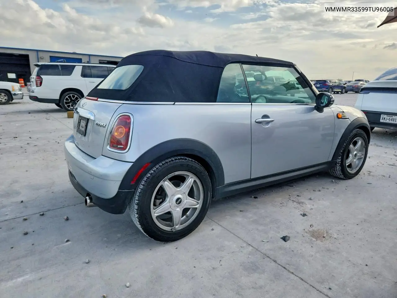 2009 Mini Cooper VIN: WMWMR33599TU96005 Lot: 60629726