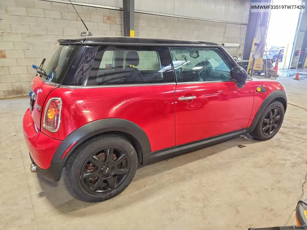 2009 Mini Cooper VIN: WMWMF33519TW77429 Lot: 61376536
