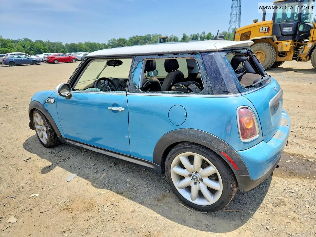 2010 Mini Cooper VIN: WMWMF3C51ATZ22704 Lot: 61298476