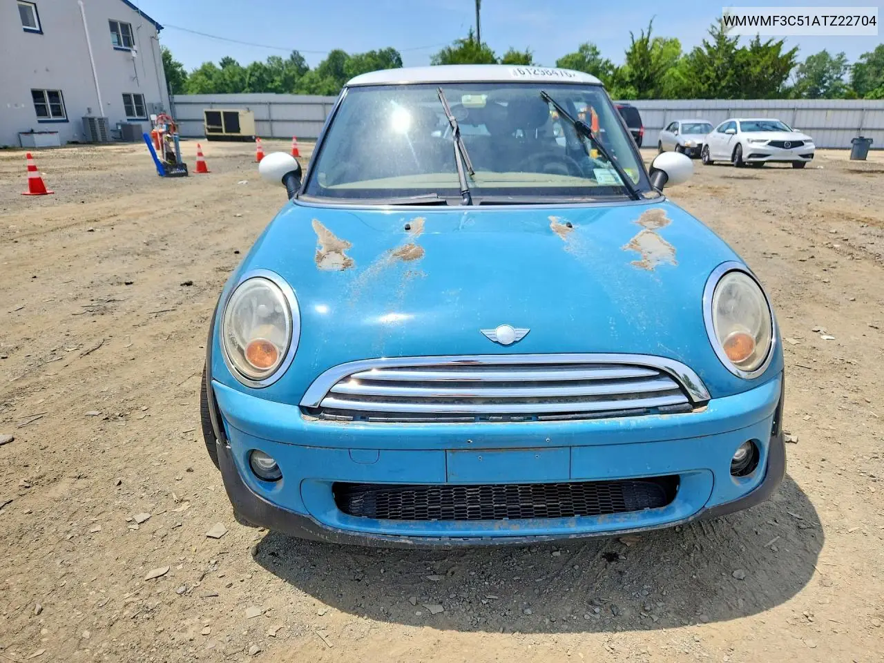2010 Mini Cooper VIN: WMWMF3C51ATZ22704 Lot: 61298476