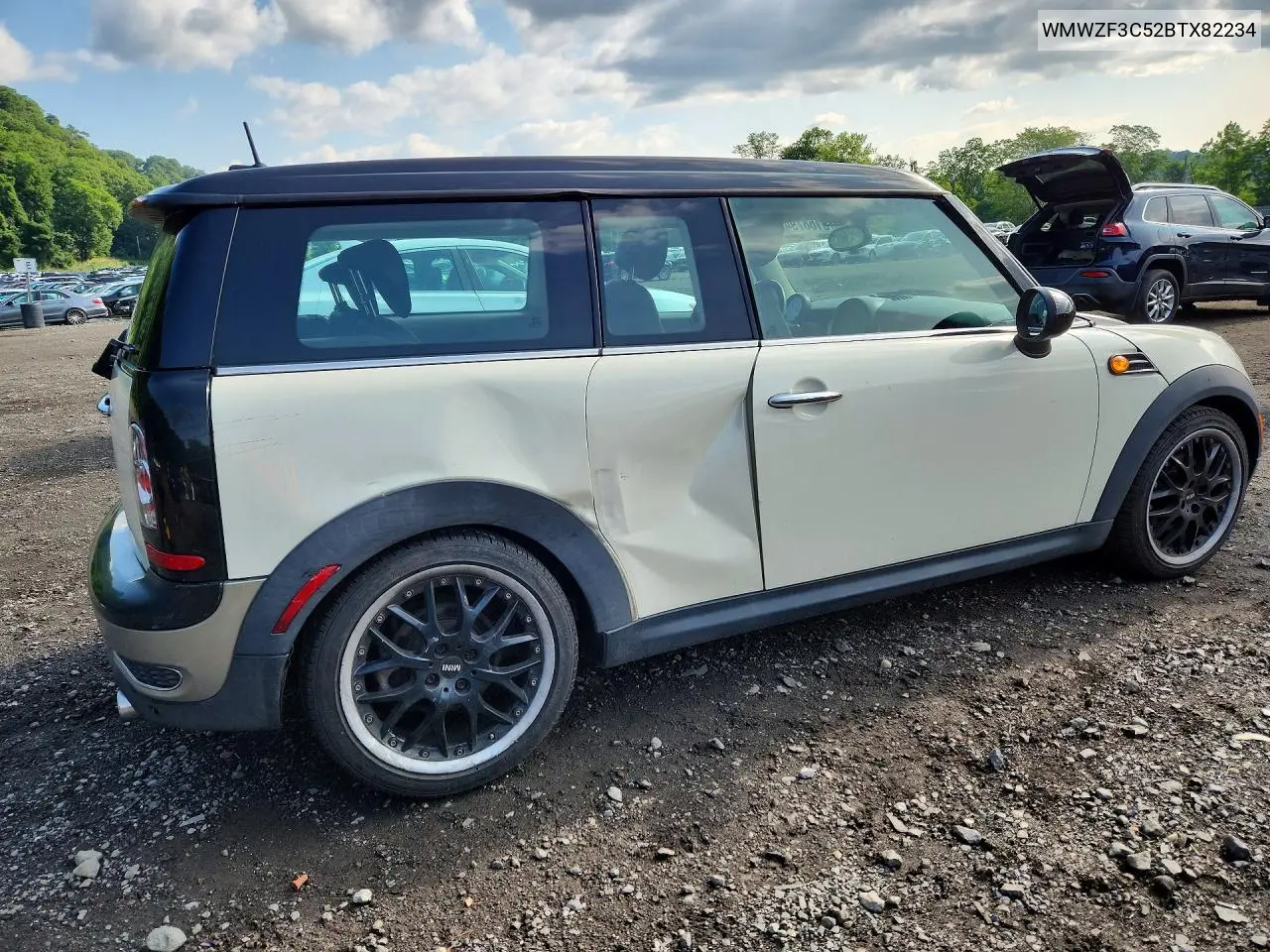 2011 Mini Cooper Clubman VIN: WMWZF3C52BTX82234 Lot: 61687946