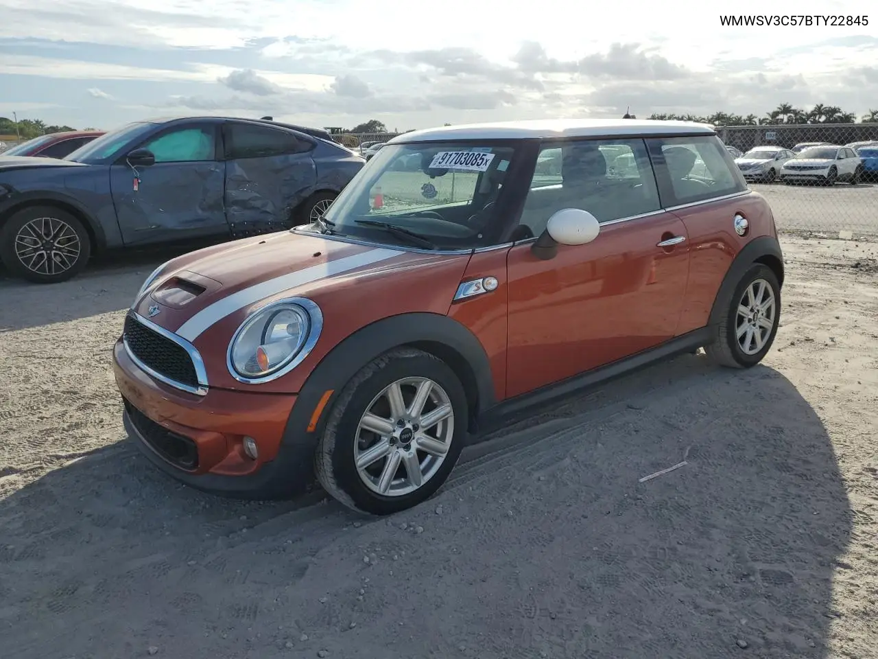WMWSV3C57BTY22845 2011 Mini Cooper S