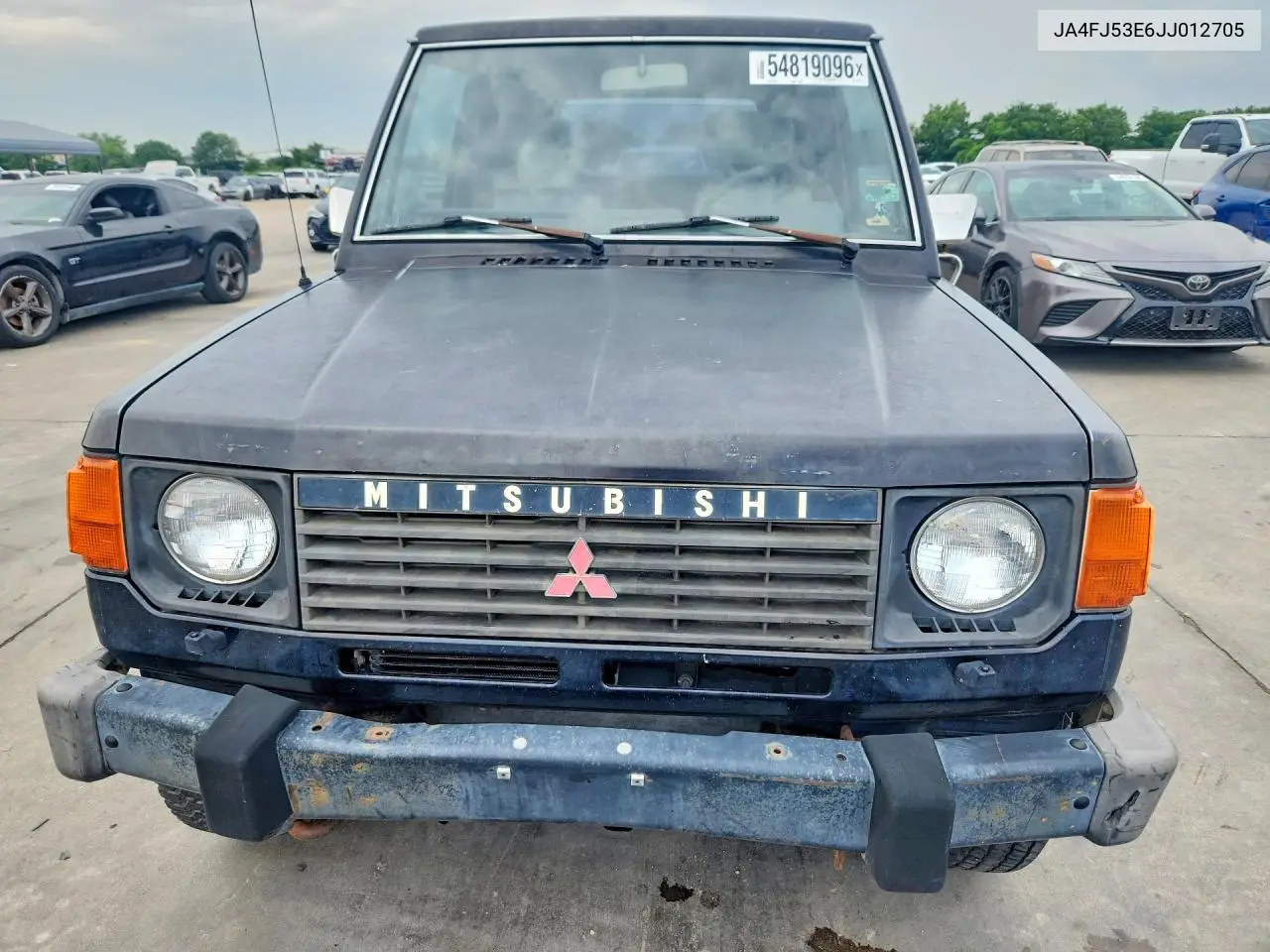 1988 Mitsubishi Montero Sport VIN: JA4FJ53E6JJ012705 Lot: 54819096