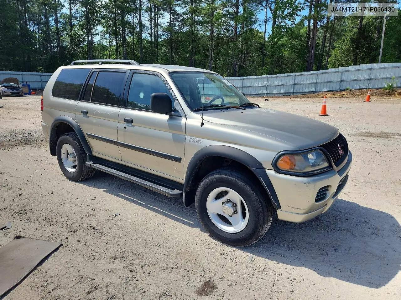2001 Mitsubishi Montero Sport Es VIN: JA4MT21H71P066430 Lot: 55403206