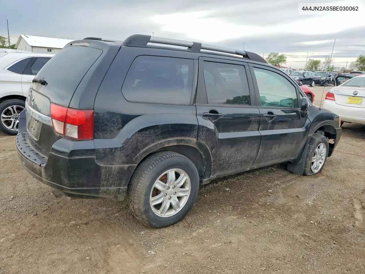 2011 Mitsubishi Endeavor Ls VIN: 4A4JN2AS5BE030062 Lot: 51274316