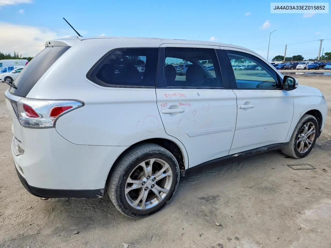 2014 Mitsubishi Outlander Se VIN: JA4AD3A33EZ015852 Lot: 58063666