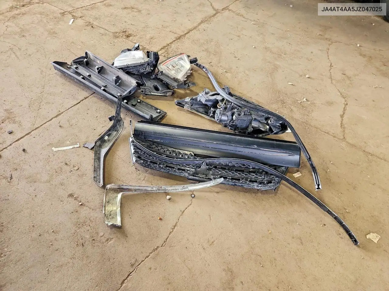 JA4AT4AA5JZ047025 2018 Mitsubishi Eclipse Cross Le