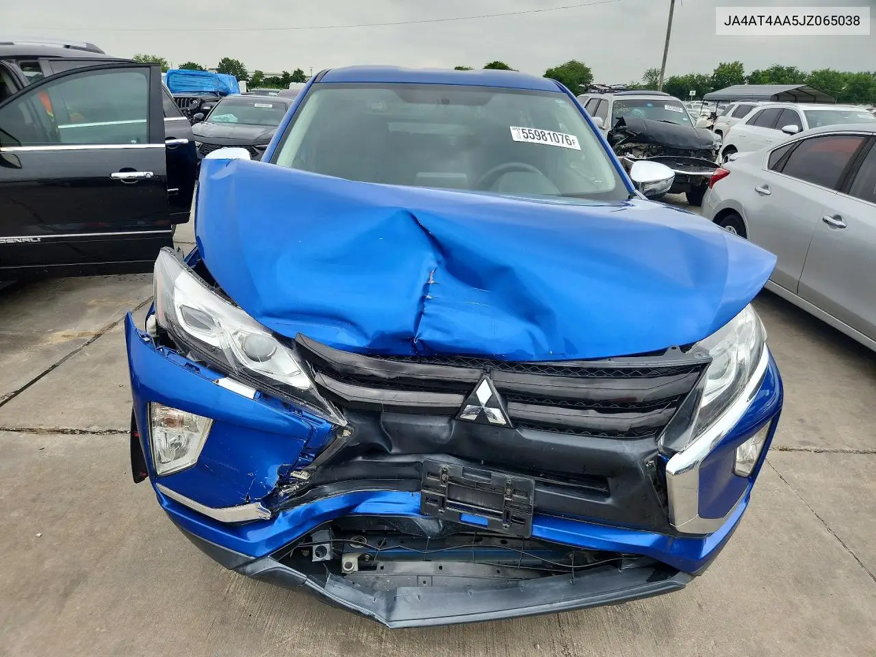 2018 Mitsubishi Eclipse Cross Le VIN: JA4AT4AA5JZ065038 Lot: 55981076