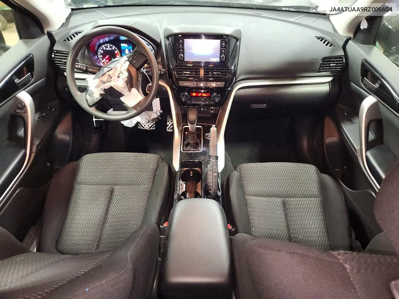 2024 Mitsubishi Eclipse Cross Es VIN: JA4ATUAA9RZ006604 Lot: 51656366