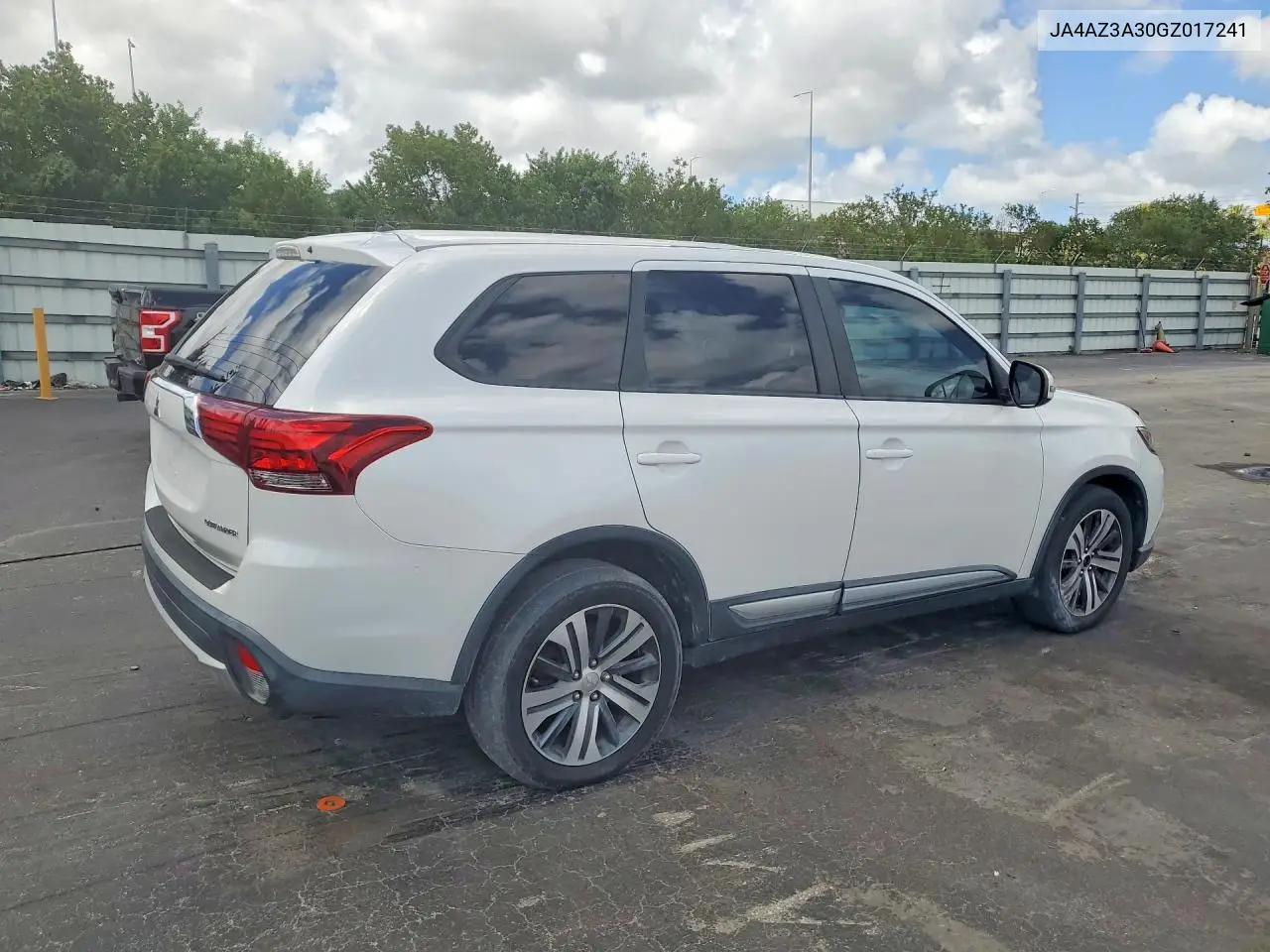 JA4AZ3A30GZ017241 2016 Mitsubishi Outlander Se